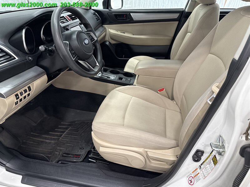 2018 Subaru Legacy 2.5i photo 2