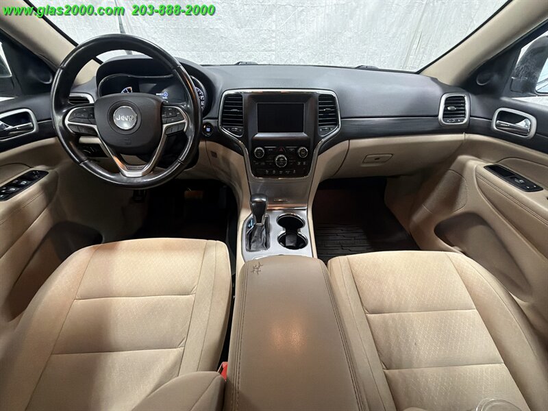 2021 Jeep Grand Cherokee Laredo E - Photo 6 - Bethany, CT 06524