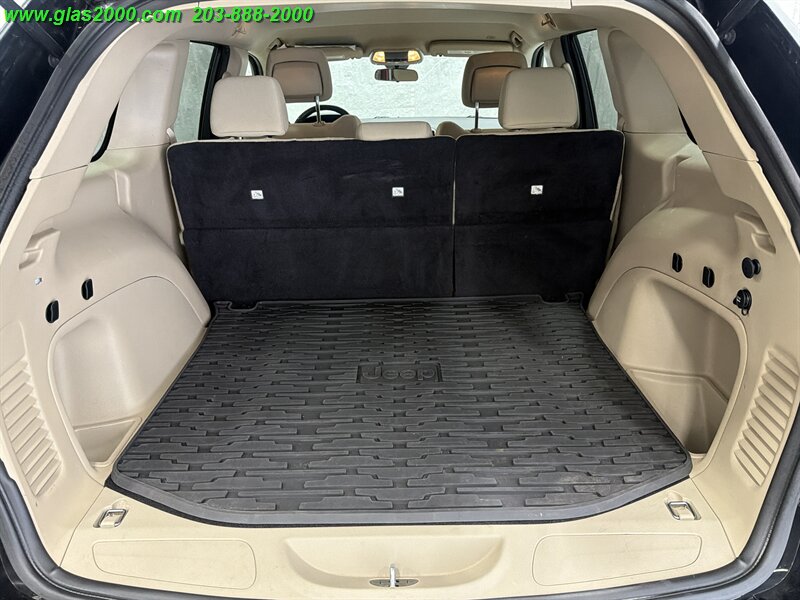 2021 Jeep Grand Cherokee Laredo E - Photo 15 - Bethany, CT 06524