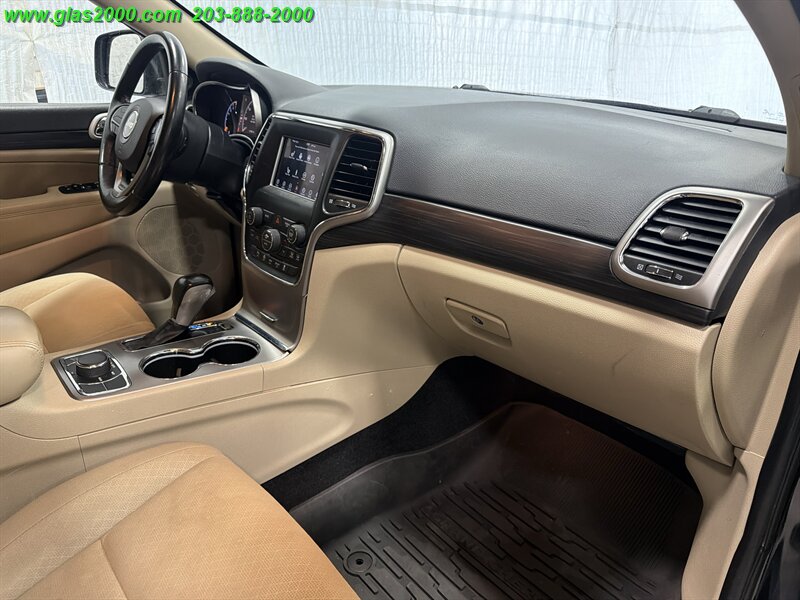 2021 Jeep Grand Cherokee Laredo E - Photo 5 - Bethany, CT 06524