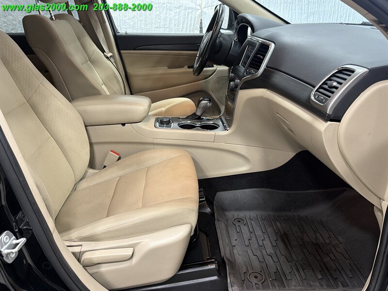 2021 Jeep Grand Cherokee Laredo E - Photo 21 - Bethany, CT 06524