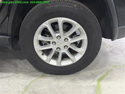 2021 Jeep Grand Cherokee Laredo E - Photo 16 - Bethany, CT 06524