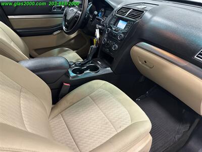 2016 Ford Explorer   - Photo 5 - Bethany, CT 06524