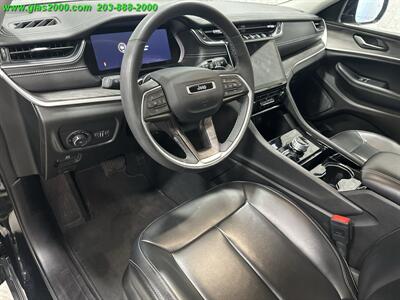 2023 Jeep Grand Cherokee Limited - Photo 3 - Bethany, CT 06524