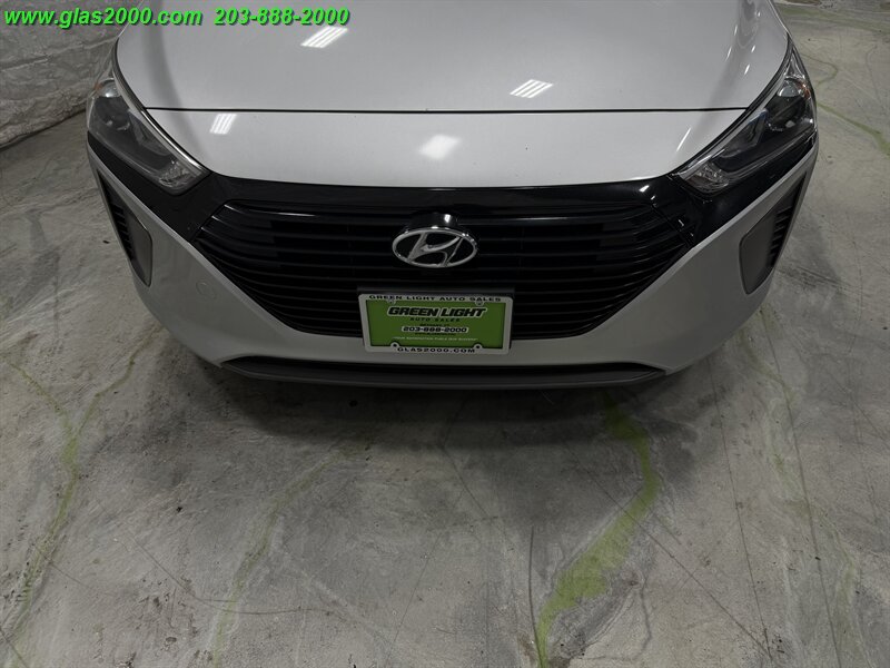 2018 Hyundai IONIQ Hybrid Blue - Photo 18 - Bethany, CT 06524