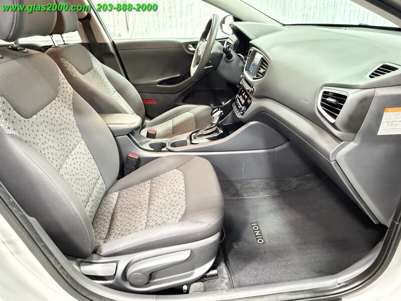 2018 Hyundai IONIQ Hybrid Blue - Photo 21 - Bethany, CT 06524