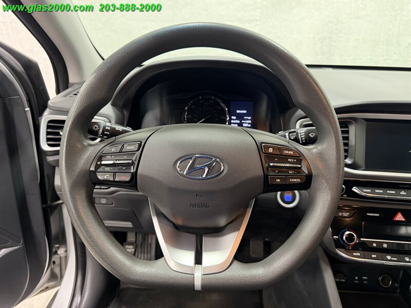 2018 Hyundai IONIQ Hybrid Blue - Photo 4 - Bethany, CT 06524