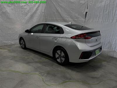 2018 Hyundai IONIQ Hybrid Blue - Photo 8 - Bethany, CT 06524