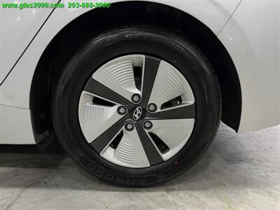2018 Hyundai IONIQ Hybrid Blue - Photo 16 - Bethany, CT 06524