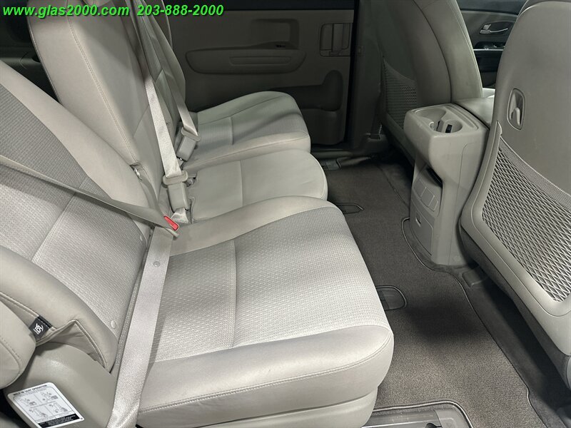 2018 Kia Sedona LX - Photo 10 - Bethany, CT 06524