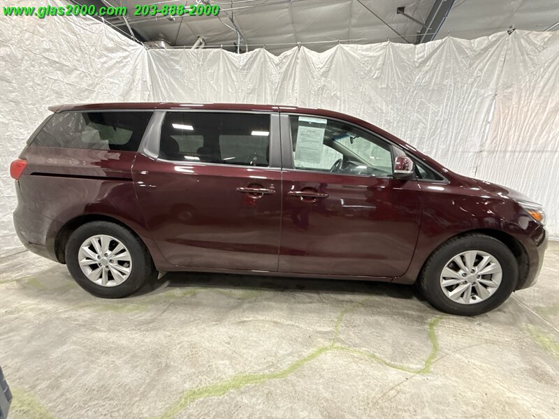 2018 Kia Sedona LX - Photo 14 - Bethany, CT 06524