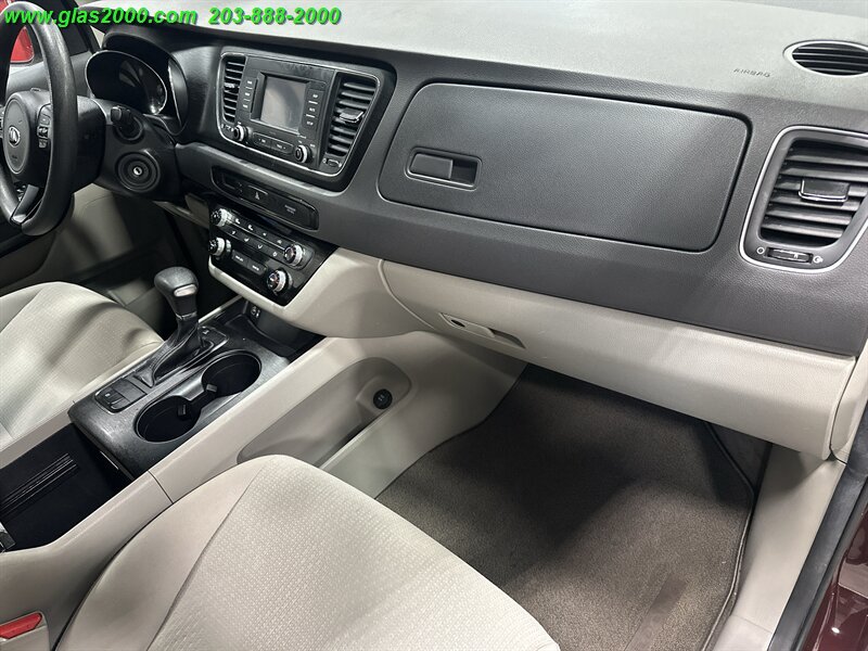 2018 Kia Sedona LX - Photo 28 - Bethany, CT 06524