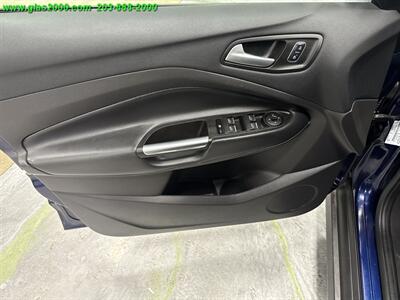2017 Ford C-MAX Hybrid SE   - Photo 21 - Bethany, CT 06524