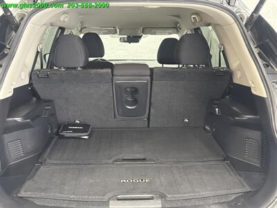 2019 Nissan Rogue SV - Photo 15 - Bethany, CT 06524