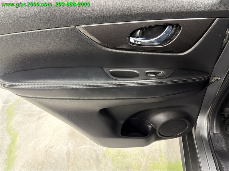 2019 Nissan Rogue SV - Photo 28 - Bethany, CT 06524
