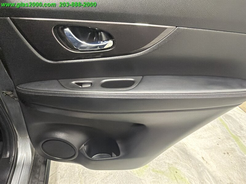 2019 Nissan Rogue SV - Photo 26 - Bethany, CT 06524