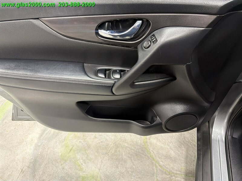 2019 Nissan Rogue SV - Photo 25 - Bethany, CT 06524