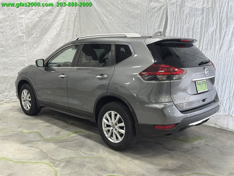 2019 Nissan Rogue SV - Photo 7 - Bethany, CT 06524