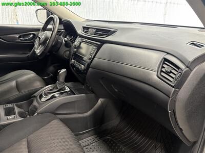 2019 Nissan Rogue SV - Photo 5 - Bethany, CT 06524