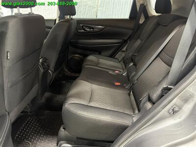 2019 Nissan Rogue SV - Photo 9 - Bethany, CT 06524