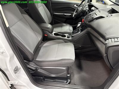 2017 Ford C-MAX Hybrid SE   - Photo 16 - Bethany, CT 06524