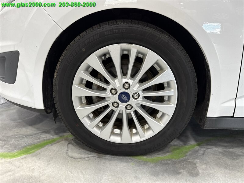 2017 Ford C-MAX Hybrid SE   - Photo 7 - Bethany, CT 06524