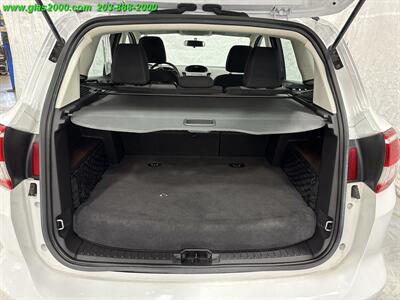 2017 Ford C-MAX Hybrid SE   - Photo 6 - Bethany, CT 06524