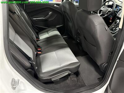 2017 Ford C-MAX Hybrid SE   - Photo 13 - Bethany, CT 06524