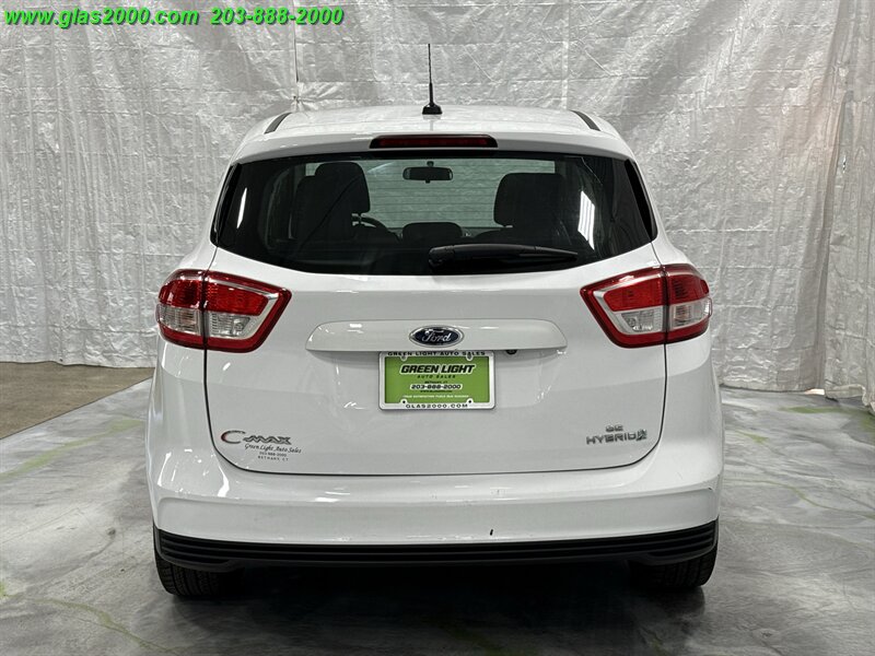 2017 Ford C-MAX Hybrid SE   - Photo 4 - Bethany, CT 06524