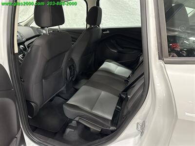 2017 Ford C-MAX Hybrid SE   - Photo 12 - Bethany, CT 06524