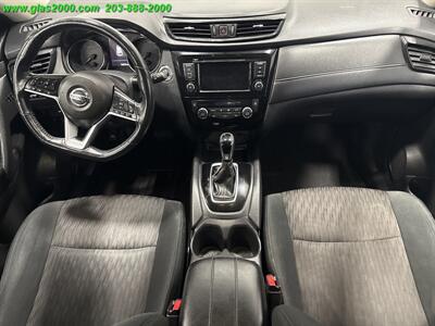 2018 Nissan Rogue SV   - Photo 6 - Bethany, CT 06524