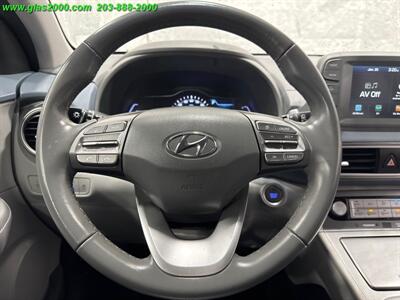 2020 Hyundai Kona Limited  Price reflects $4000.00 Federal EV credit for those who qualify! Price without EV credit is $18,999.00 - Photo 4 - Bethany, CT 06524