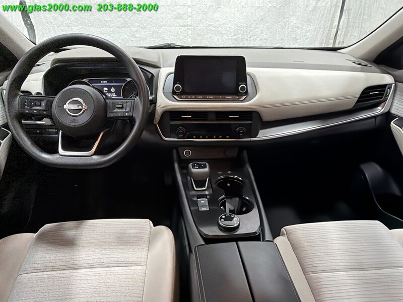 2023 Nissan Rogue SV - Photo 6 - Bethany, CT 06524