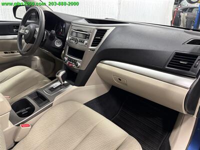 2011 Subaru Legacy 2.5i   - Photo 5 - Bethany, CT 06524