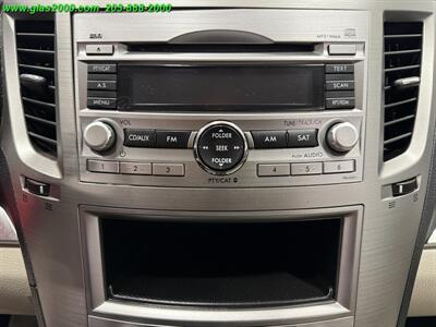 2011 Subaru Legacy 2.5i   - Photo 11 - Bethany, CT 06524