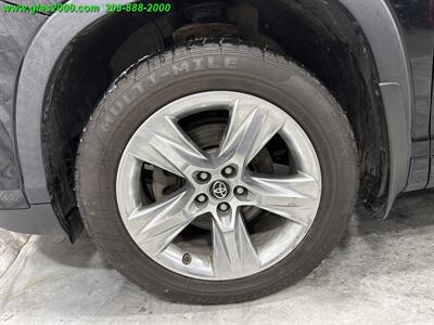 2018 Toyota Highlander Limited - Photo 16 - Bethany, CT 06524