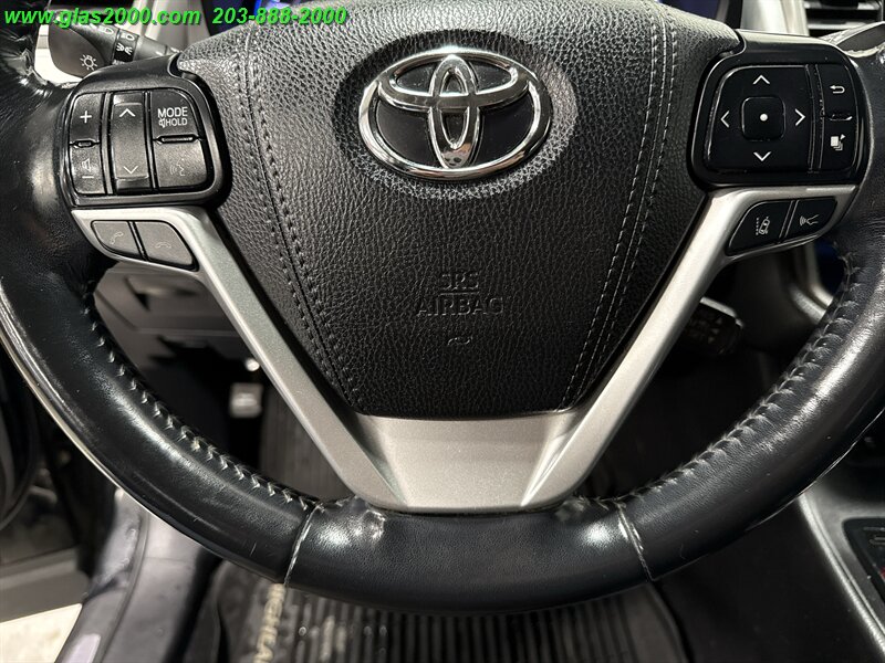 2018 Toyota Highlander Limited - Photo 22 - Bethany, CT 06524