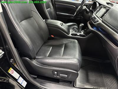 2018 Toyota Highlander Limited - Photo 5 - Bethany, CT 06524