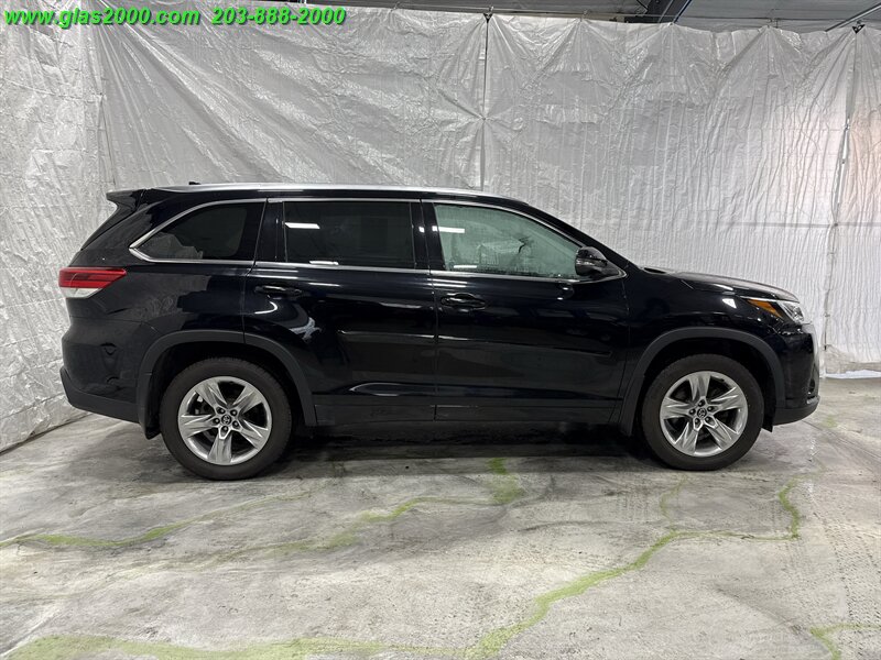 2018 Toyota Highlander Limited - Photo 14 - Bethany, CT 06524