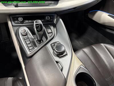 2014 BMW i8   - Photo 17 - Bethany, CT 06524