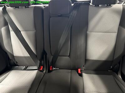 2017 Ford C-Max Hybrid SE   - Photo 24 - Bethany, CT 06524