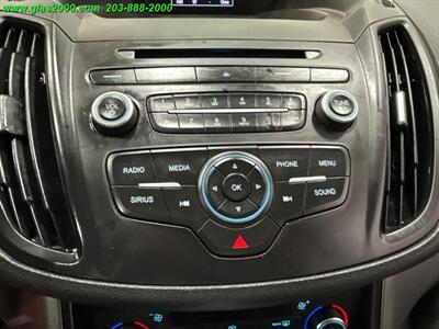 2017 Ford C-Max Hybrid SE   - Photo 23 - Bethany, CT 06524