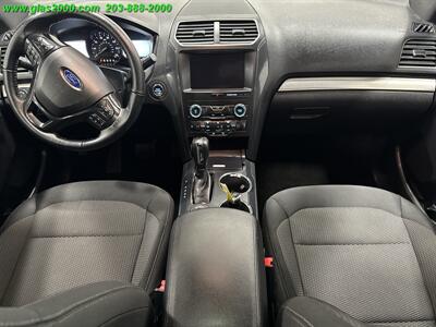 2018 Ford Explorer XLT   - Photo 6 - Bethany, CT 06524