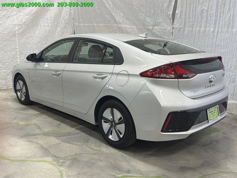 2018 Hyundai IONIQ Hybrid Blue - Photo 7 - Bethany, CT 06524