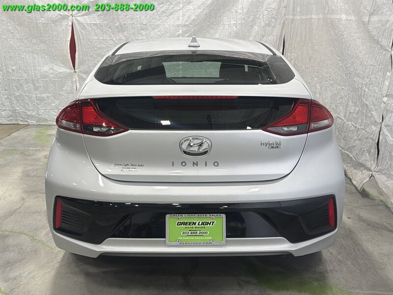 2018 Hyundai IONIQ Hybrid Blue - Photo 20 - Bethany, CT 06524