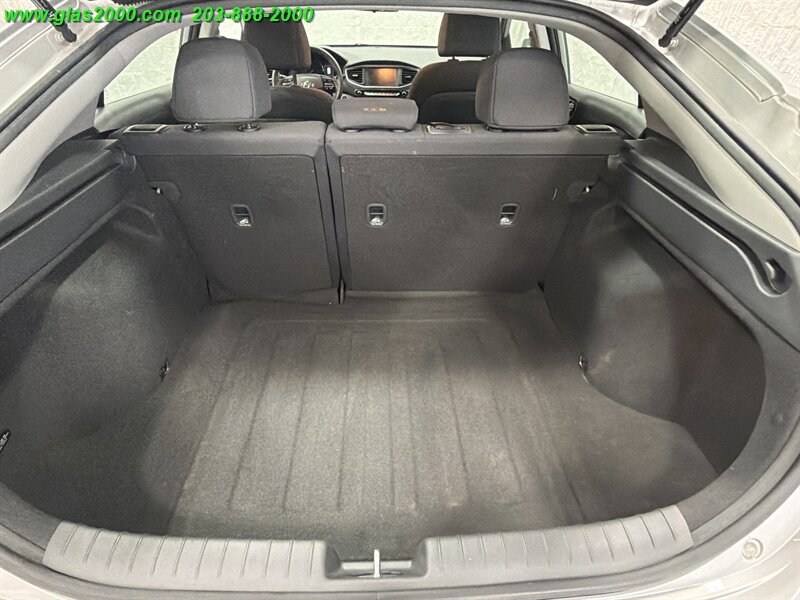 2018 Hyundai IONIQ Hybrid Blue - Photo 15 - Bethany, CT 06524