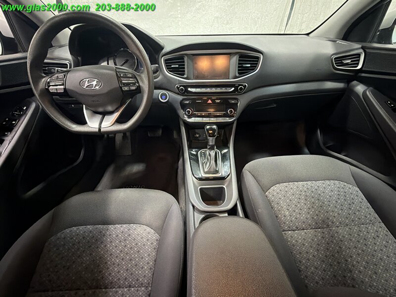 2018 Hyundai IONIQ Hybrid Blue - Photo 6 - Bethany, CT 06524
