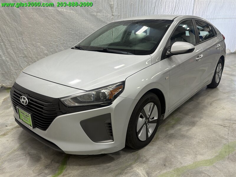 2018 Hyundai IONIQ Hybrid Blue   - Photo 1 - Bethany, CT 06524