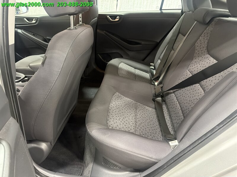 2018 Hyundai IONIQ Hybrid Blue - Photo 9 - Bethany, CT 06524