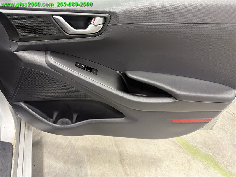 2018 Hyundai IONIQ Hybrid Blue - Photo 26 - Bethany, CT 06524